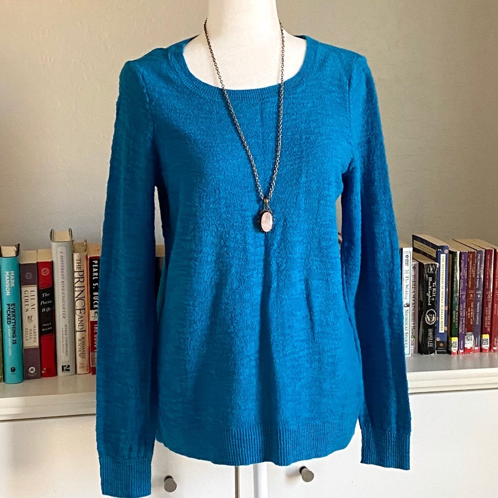 Loft | Light Sweater - Picture 2 of 5